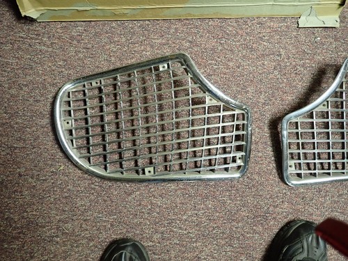 Studebaker 1951 Front Grill Set - Picture 6 of 7
