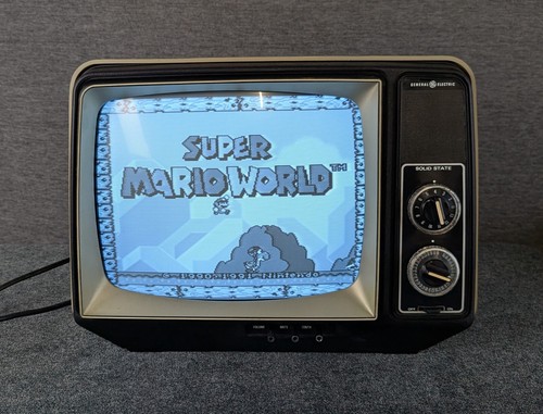 General Electric CRT TV XB2450SD 10" 1977 Black & White Portable GE VTG TESTED - Picture 3 of 17
