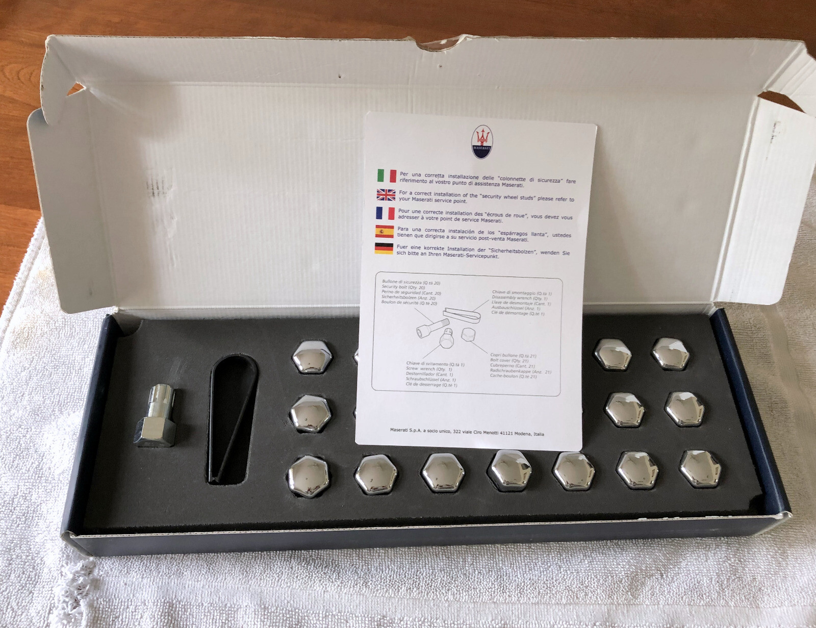 Maserati Quatroporte Wheel Locking Nuts