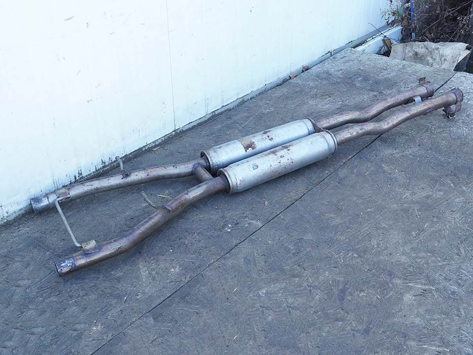 2009 - 2010 Jaguar Xf Exhaust Silencer Muffler Pipe 9X235212ea Unit Rear Oem Foto 3 de 4