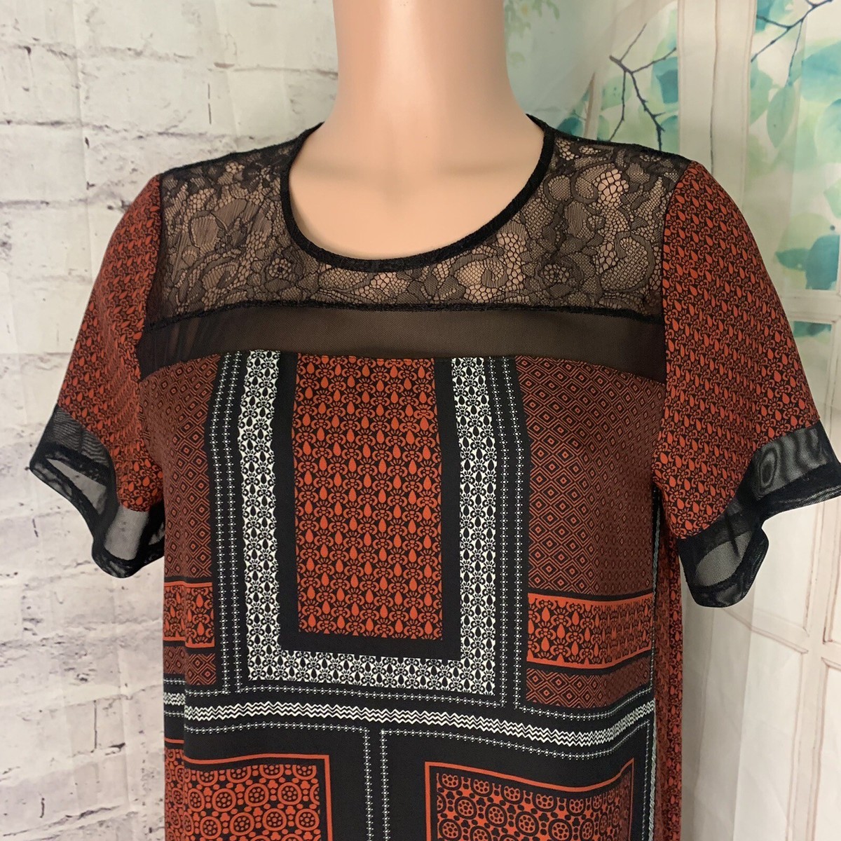 Express Women's Shift Dress Size Red Floral Lace Lined Midi Short Sleeves Boho Express Women's Shift Dress Size Red Floral Lace Lined Midi Short Sleeves Boho