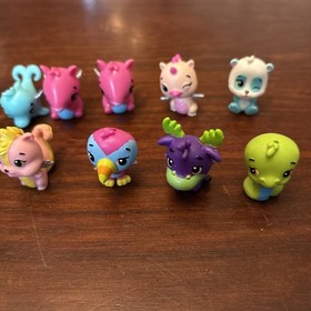 Hatchimals Colleggibles Lot (16): 2 Platinum Figures Included