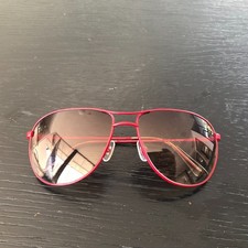 Badgley Mischka sunglasses model ARTHUR in RED color