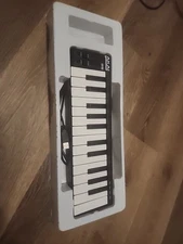 *WORKING GOOD* AKAI Professional LPK25 USB-MIDI Laptop Performance Keyboard