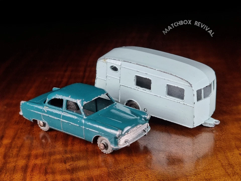 Vintage Lesney Matchbox No.33a Ford Zodiac & 23b Berkeley Caravan    - Image 4 of 4