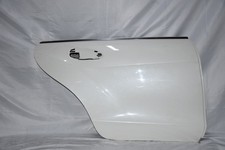 Mercedes-Benz W218 CLS Tür Autotür Hinten Rechts Weiß A2187320410 Mercedes-Benz W218 CLS Tür Autotür Hinten Rechts Weiß A2187320410