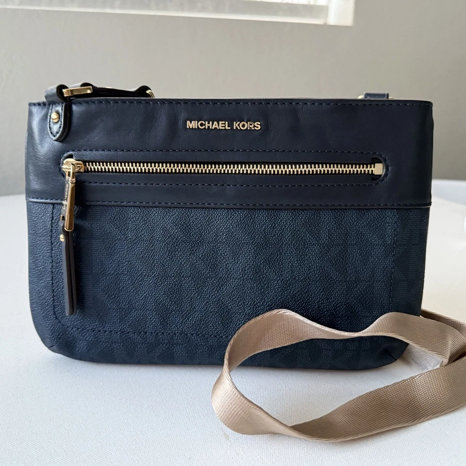 NWT Michael Kors Jet Set Sport East West Crossbody File Bag Baltic Blue CHIC! - Image 2 of 4