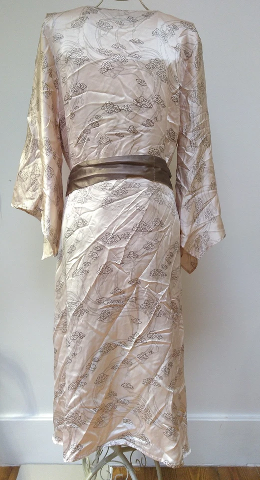 Zedzz Ladies Dressing Gown 100% Silk Kimono Robe Champagne Mink Floral Size M/L - Image 2 of 4