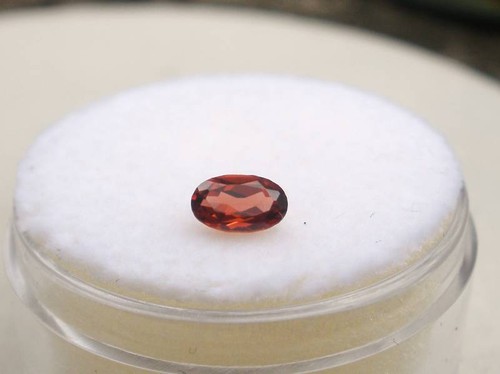 Red Garnet Oval Loose Natural Gem 5 x 3mm - Picture 2 of 4