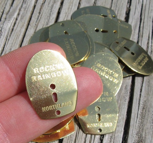 Northland Bright Gold Crawler or Leech Harness Shaker Blade DIY Lot of 45 E2 - Picture 1 of 4