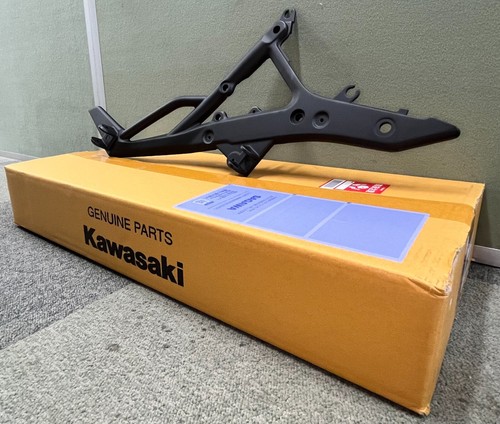 35063-0523-18R 2009 - 2011 KAWASAKI NINJA 650R ER-6n RH FOOTPEG BRACKET STEP - Picture 3 of 13