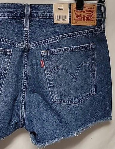 JEAN SHORTS donna LEVIS 501 effetto invecchiato taglia 30 blu strappato 100% cotone 59€ nuovo con etichette - Foto 4 di 4