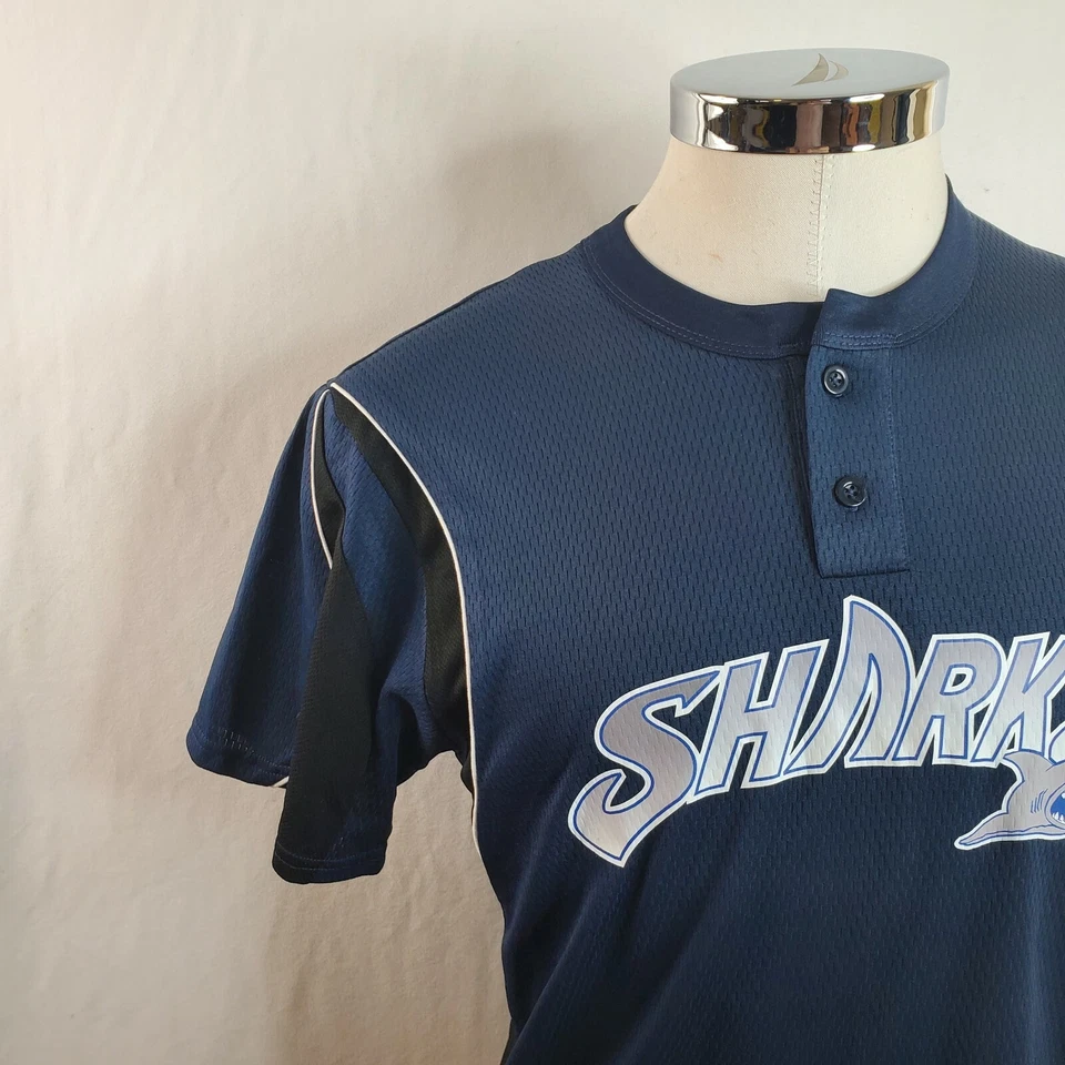 Camiseta deportiva de béisbol Teamwork Sharks #95 azul para hombre talla L  Foto 3 de 4