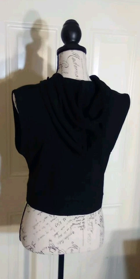 Papaya Hoodie Sportswear Junior Girl's Size L Color Black Sleeveless - Image 3 of 4