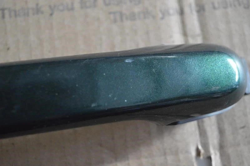 1998 VOLVO V70 RIGHT PASSENGER REAR DOOR HANDLE GREEN - Image 3 of 4