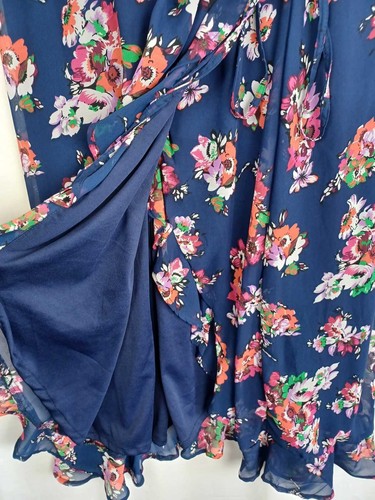 NEW Yumi Chiffon Wrap Midi Dress Size 26 Navy Floral Short Sleeve Lined - Picture 7 of 15