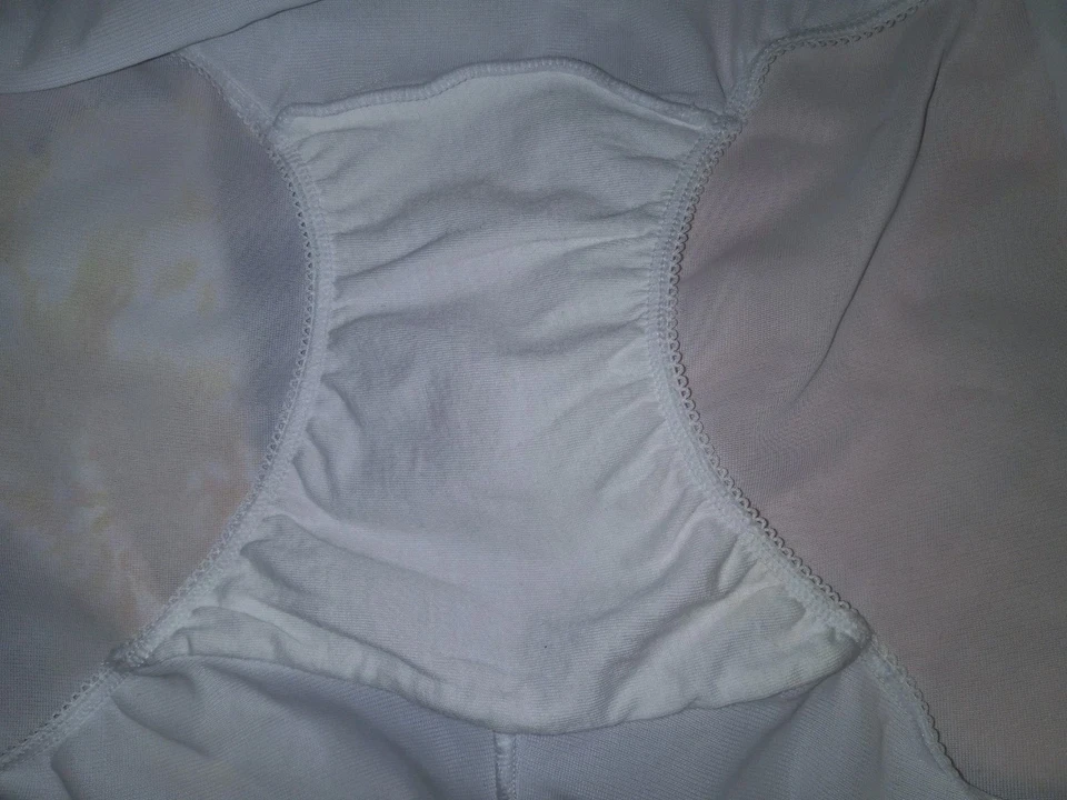 Bragas de bikini Olga blancas secretas abrazo sedoso vieira encaje ribete hongo refuerzo 3X Foto 4 de 4