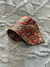 Resilio Men’s 100% Silk Necktie Made In USA Maroon And Gold Paisley Design 4 In