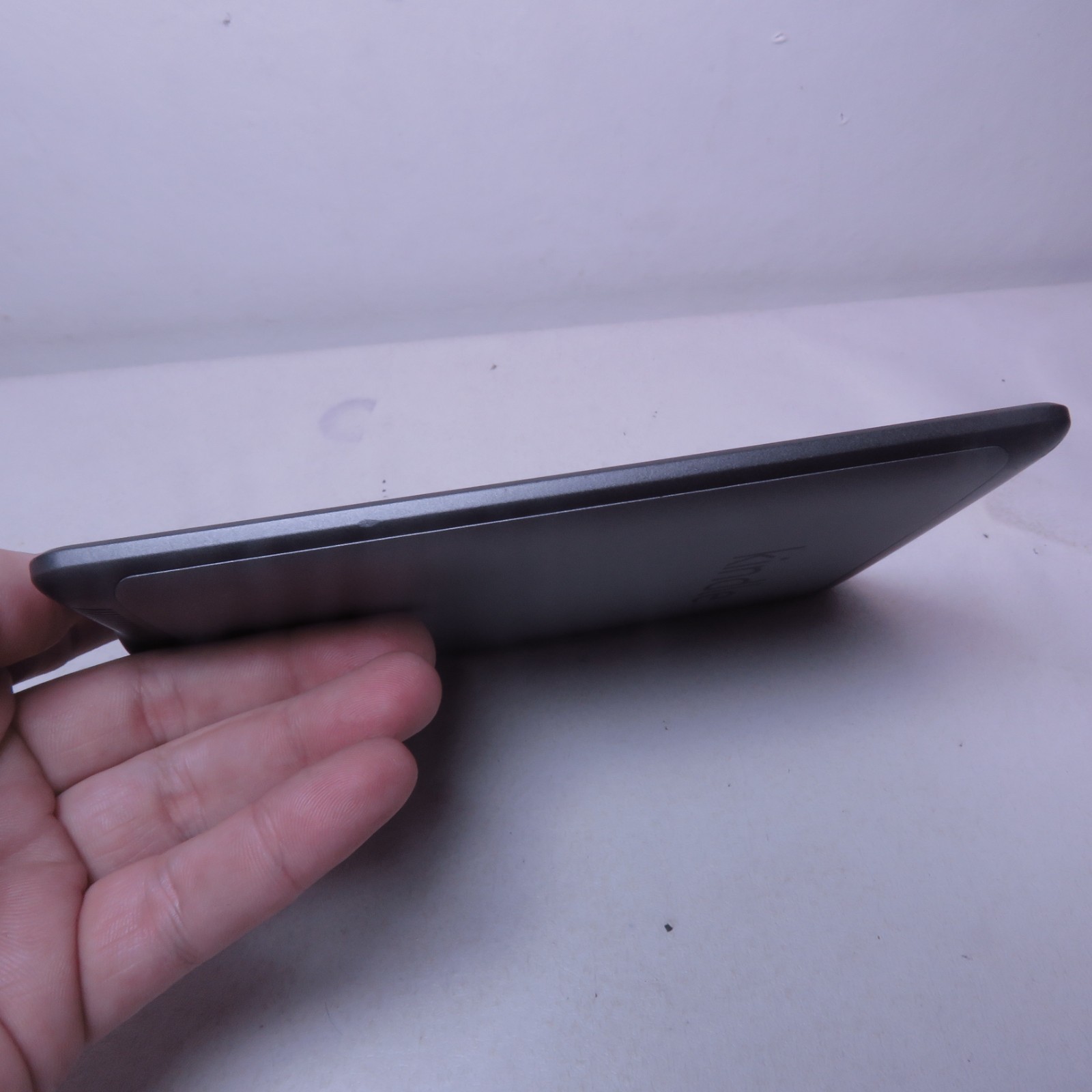 Amazon Kindle 4th Gen - 2GB - D01100 - 6" Wi-Fi Tested Works