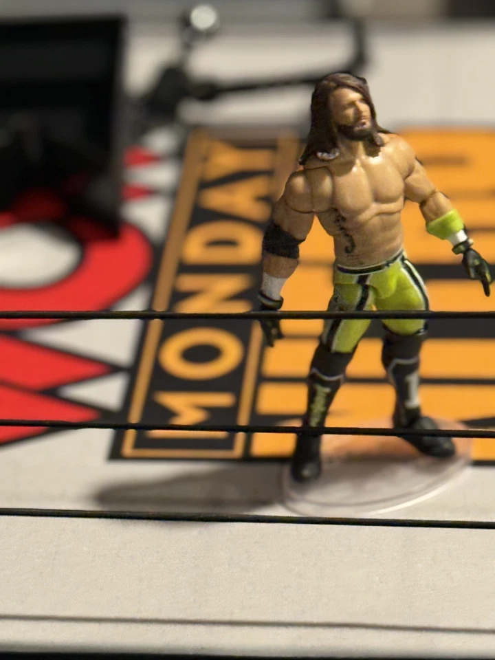 Figura Mattel WWE CUSTOM ULTIMATE EDITION WWE AJ Style Foto 4 de 4