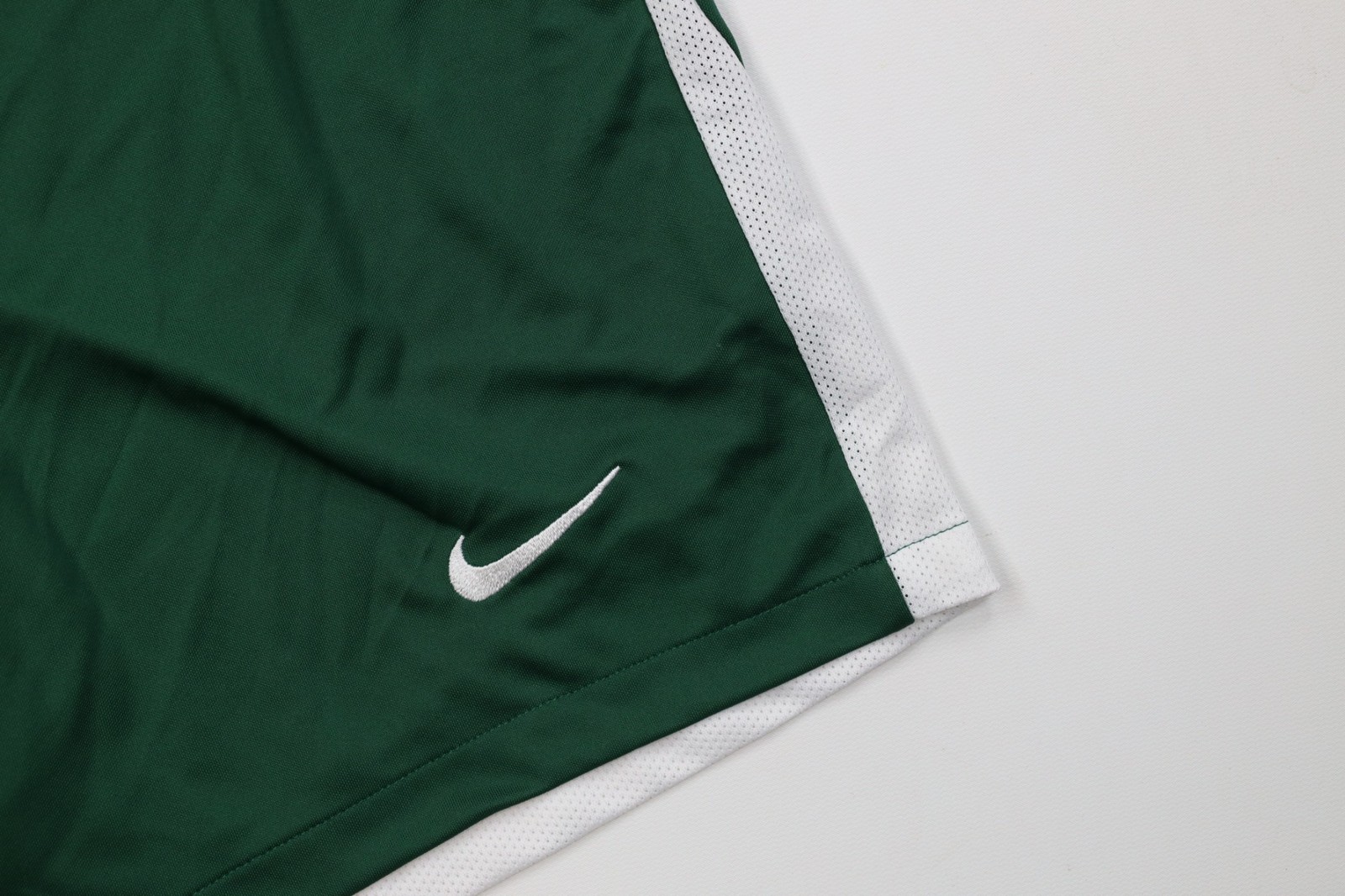 Nike Mens Large Slim Fit Team Issued Michigan State University Football Shorts thumbnail 6