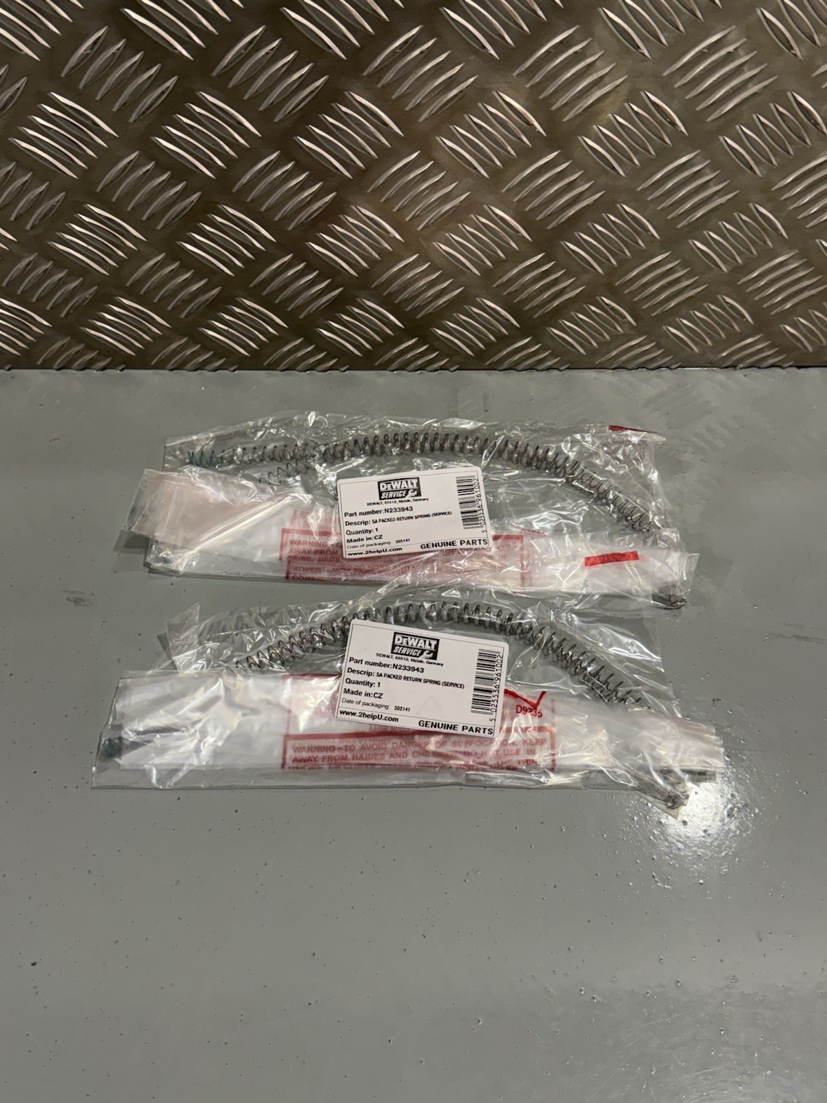 DeWalt N233943 Compression Springs x4 Service Item Fits DCN690 DCN691 DCN692