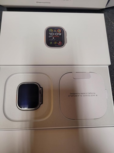 Apple Watch Ultra 2 (GPS+Cell) 49mm w Titanium Case & Blue Band - MX4L3LW/A - Photo 9 sur 11