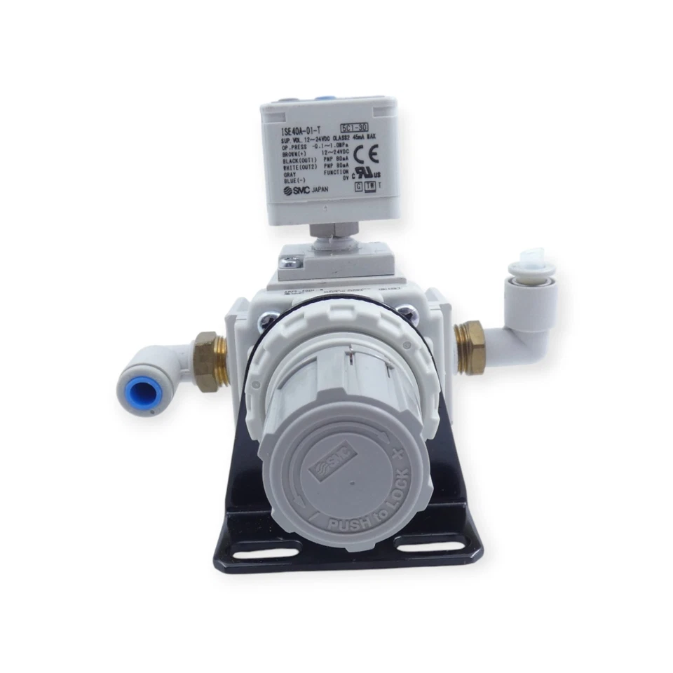 SMC ISE40A-01-T Präzisionsdruckschalter mit SMC AR25-F02H-B Druckminderer - Bild 1 von 4