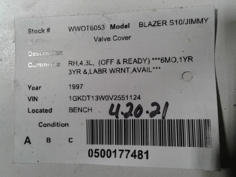 Used Engine Valve Cover fits: 1997 Gmc Blazer s10/jimmy s15 Valve Cover Grade A - Image 3 of 4