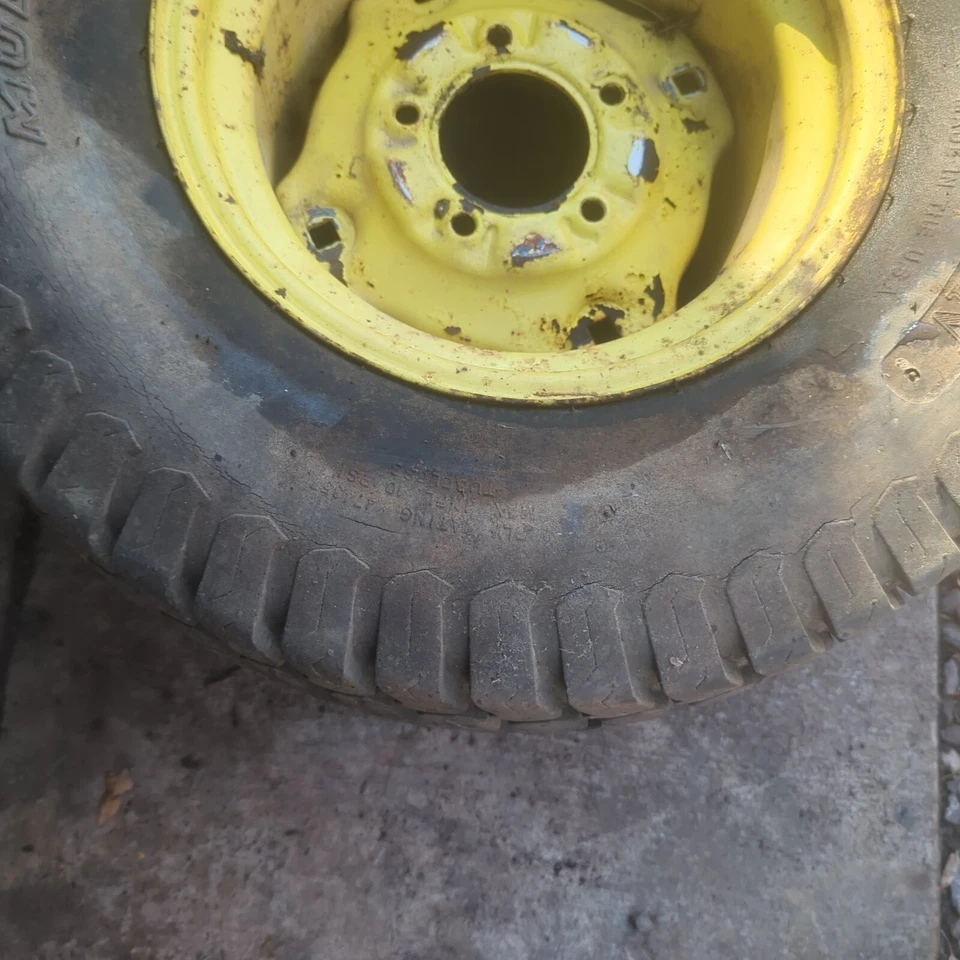 John Deere 420 Garden Tractor Rear Tire and Wheel 26x12-12 - Image 4 of 4