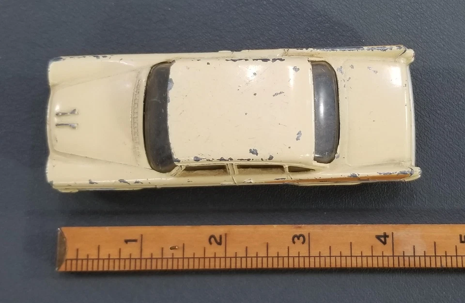 DE COLECCIÓN MECCANO DINKY TOYS DODGE ROYAL SEDÁN 191 BEIGE HECHO EN INGLATERRA Foto 4 de 4