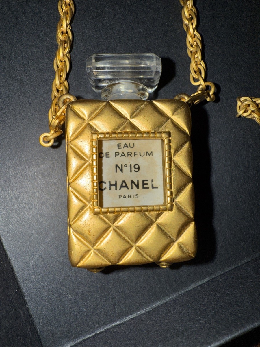 CHANEL perfume necklace chain gold quilted No 19 | eBay