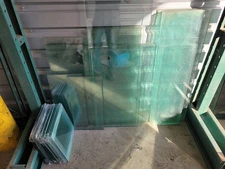 Tempered glass shelves with connectors various sizes