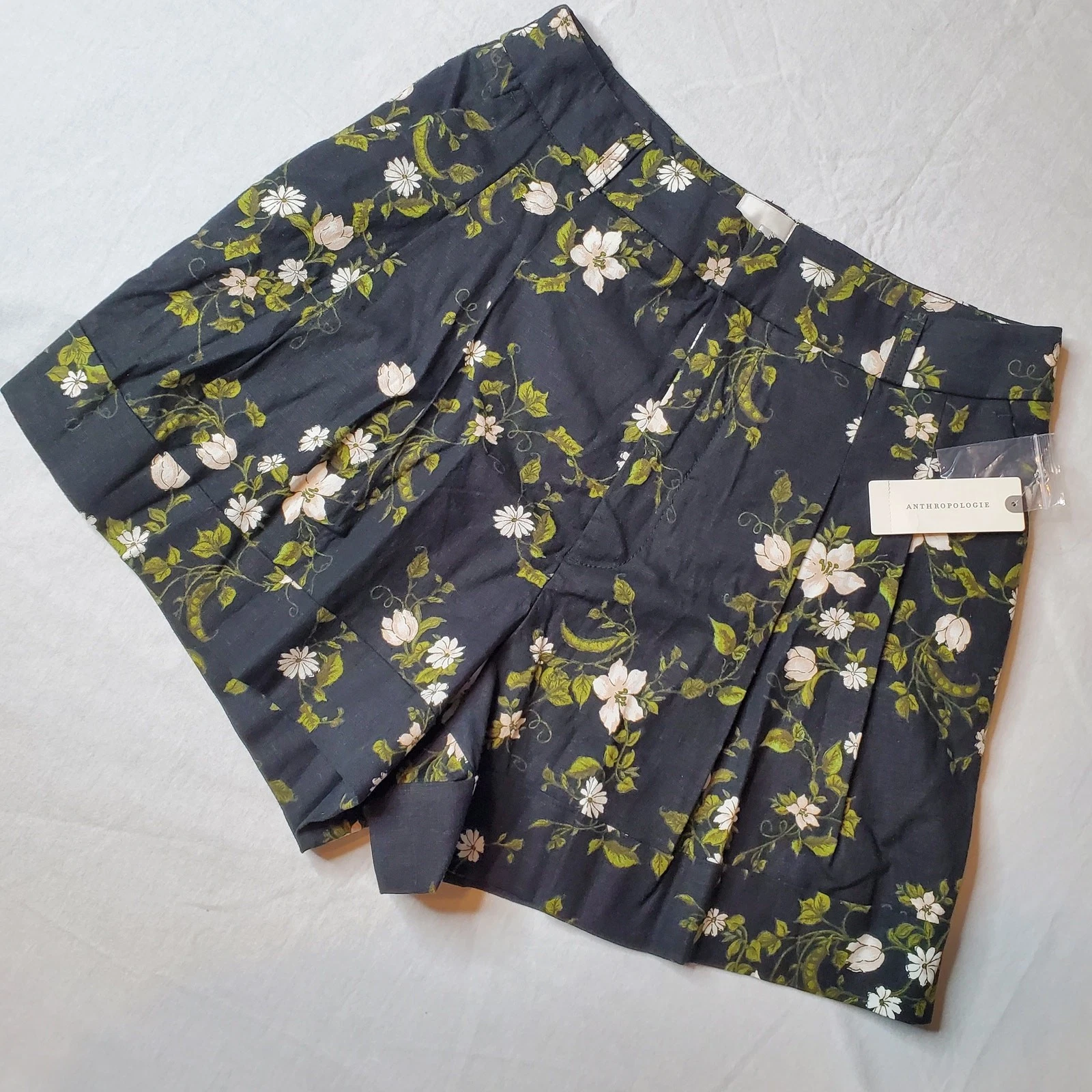 Maeve Anthropologie Womens Size 4 NWT Avery Cuffed Pleated Short Floral Black