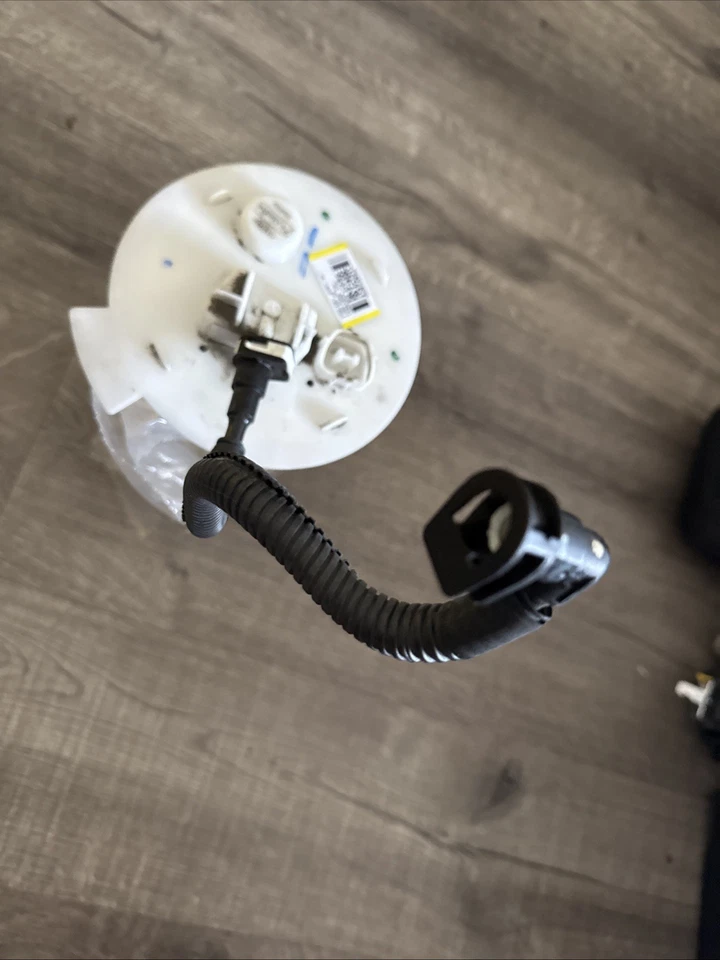 Fuel Pump Module Assembly GMB 525-2565 fits 12-18 Ford Focus 2.0L-L4 - Image 3 of 4