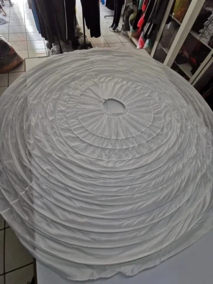 Diámetro 180 cm Grande Blanco Vestido Enagua Falda Interior Para Boda Vestido de Baile Foto 2 de 3