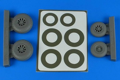 A-26B/C (B-26B/C) wheels & masks late - diamond pat - ICM/ 1:48 - Aires 4849
