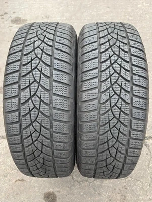 Winterreifen 205/60 R16 96H XL Goodyear UltraGrip Performance G1 RFT RSC * 7mm - Bild 1 von 3