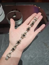 vtg Bracelet 7-1/4", silver tone links mourning? onyx black victorian revival