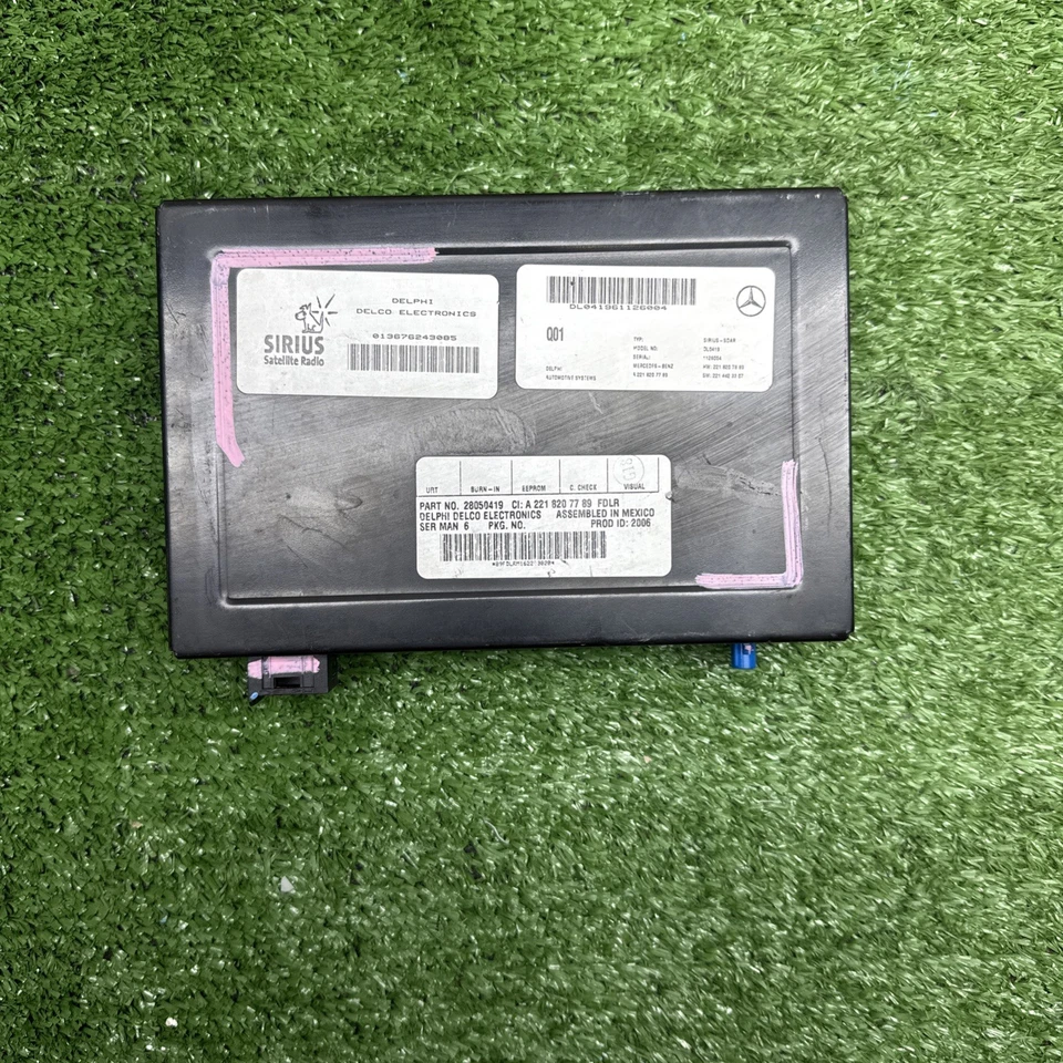 2007 08 MERCEDES-BENZ S600 S550 Radio Receiver Control 28050419 Module - Image 2 of 4