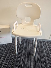 Duschhocker mit R&uuml;ckenlehne & H&ouml;henverstellbar