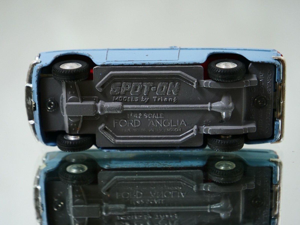 Spot-On n° 213 Ford Anglia 1/42 | eBay