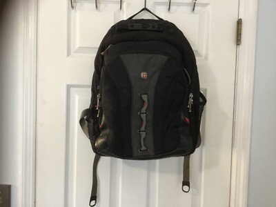 SwissGear Wenger Legacy 16'' Laptop Backpack Black/Grey