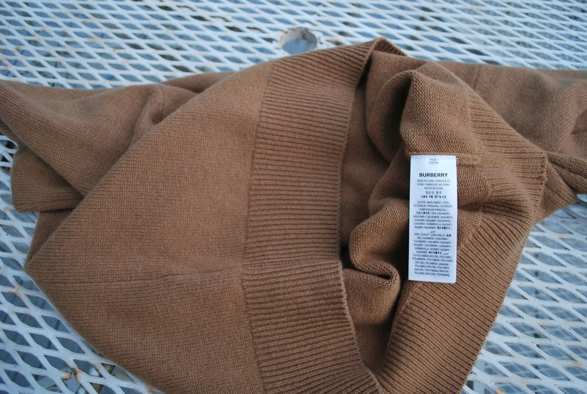 BURBERRY Icon Stripe EYRE Sweater in Archive Beige Cashmere BURBERRY Icon Stripe EYRE Sweater in Archive Beige Cashmere