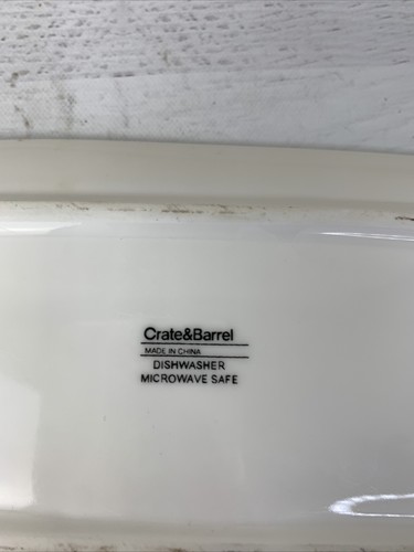 Crate & Barrel White Covered Butter Dish 8x3” Microwave/Dishwasher Safe - Picture 7 of 8
