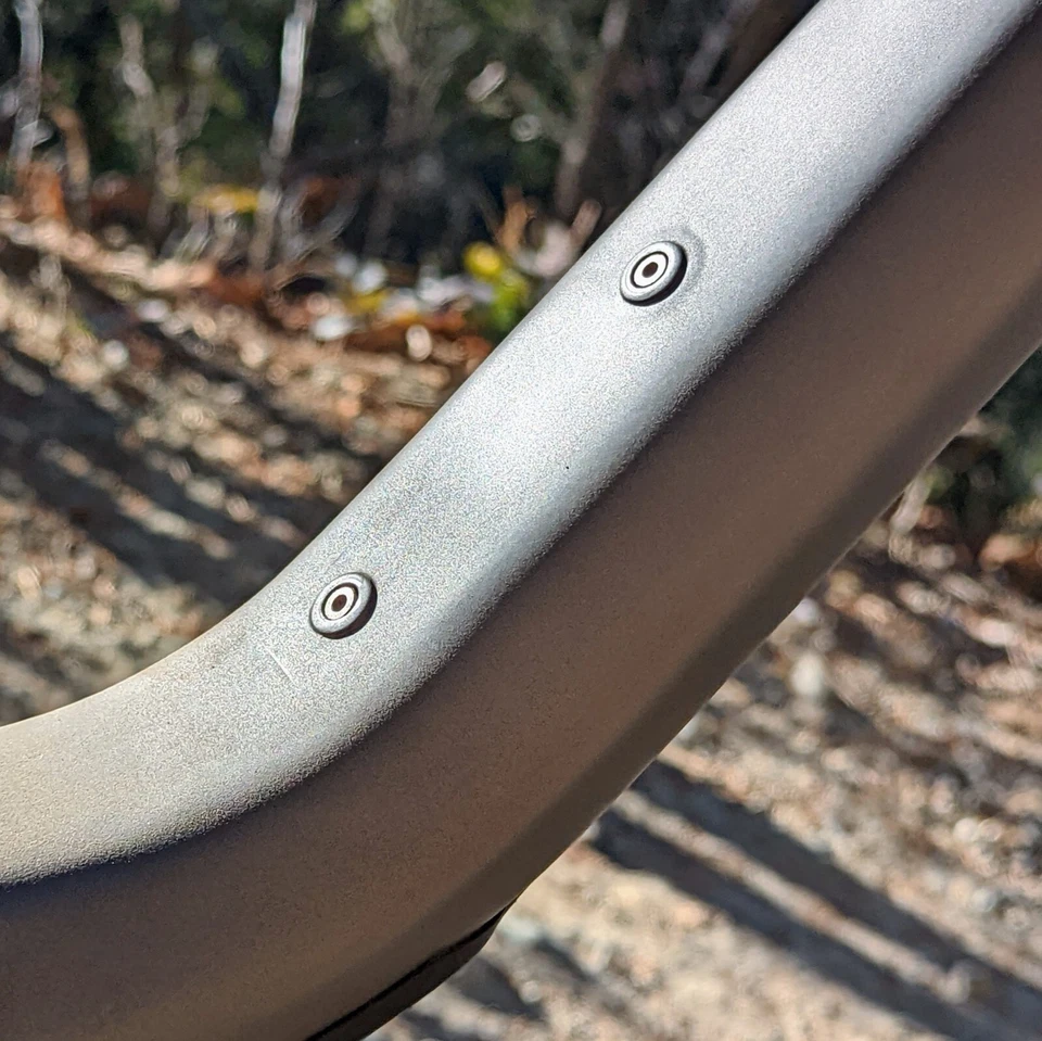 Tornillos de corte y sellado de jaula de botella empotrada sin perfil Terske / tapones de orificio M5 Foto 3 de 4