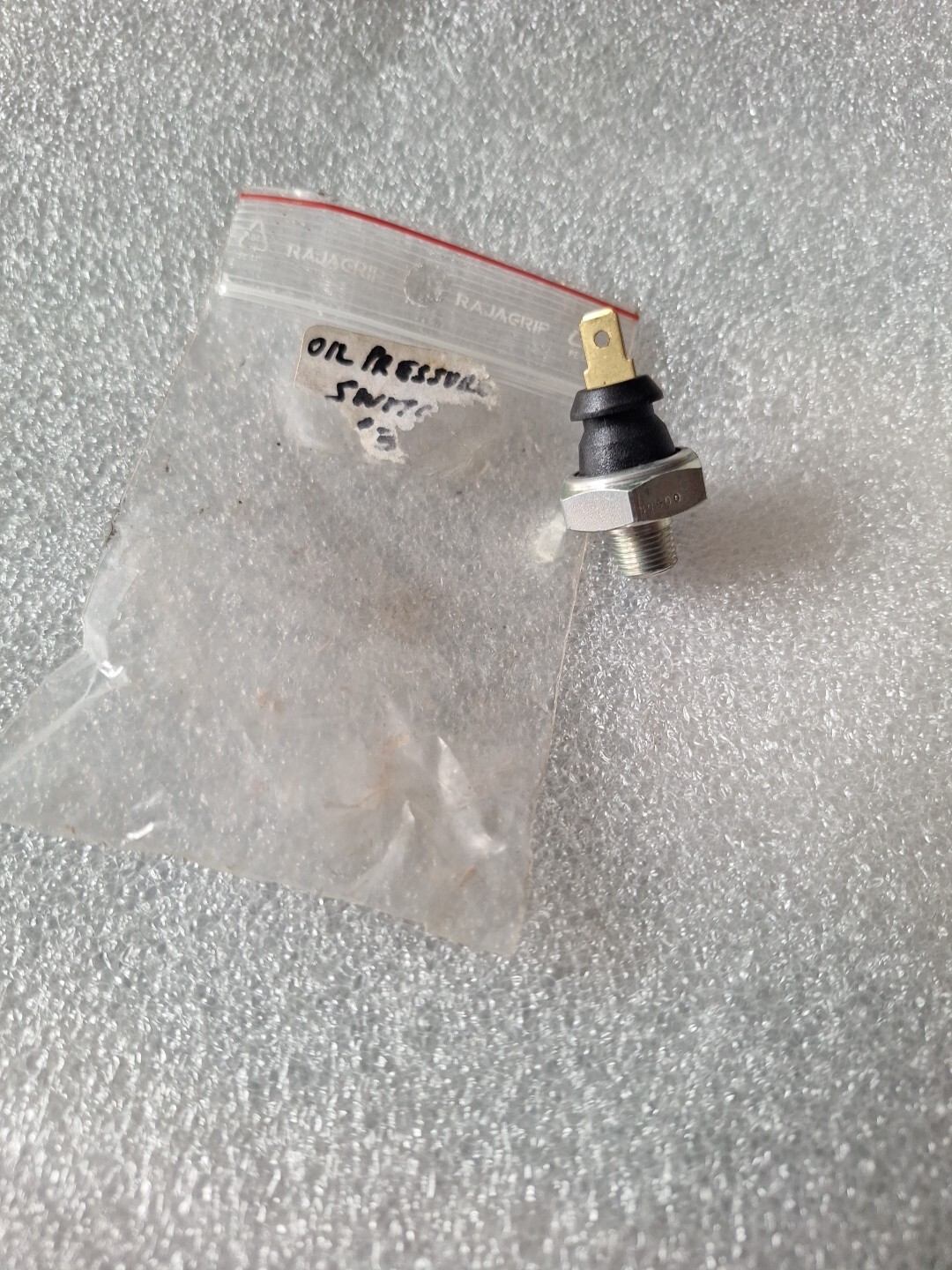 Morris Minor 1000 Standard Oil Pressure Warning Light Switch GPS133 5p1