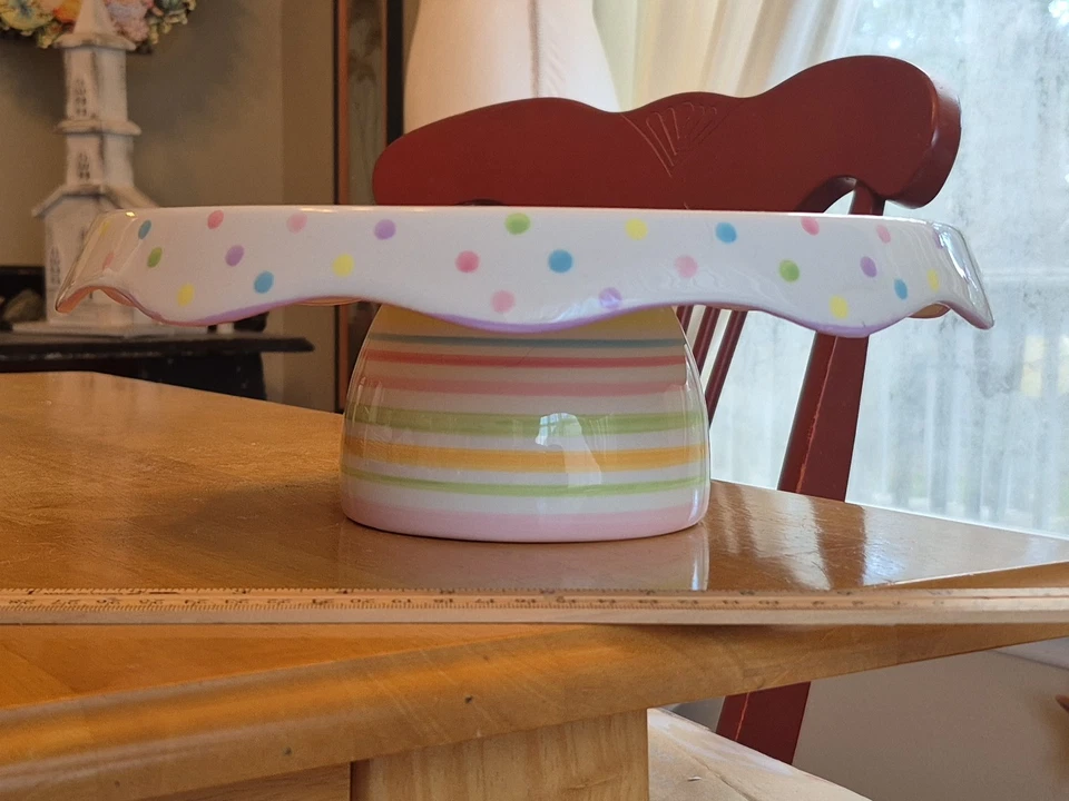 Demdaco 11" Pedestal Prato de Bolo e/ou Chip and Dip Plate Spot of Spring Excelente Estado Usado - Imagem 3 de 4