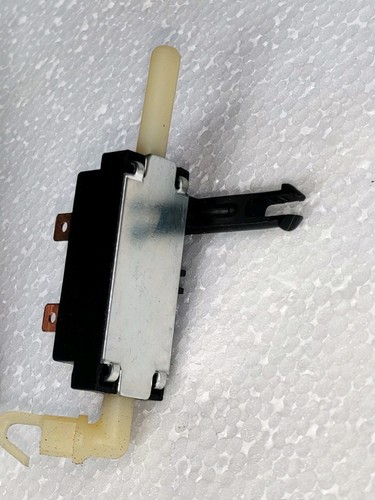 GM 344889 R/B 469085 Neutral Safety Switch 1976-87 Sub Compact Models NOS - Afbeelding 3 van 6