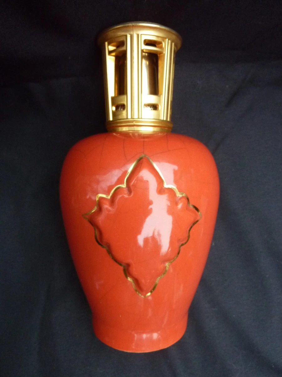 Splendide Lampe Berger Art Deco En Cristal De Baccarat Modele Amphore Splendide Lampe Berger Art Deco En Cristal De Baccarat Modele Amphore